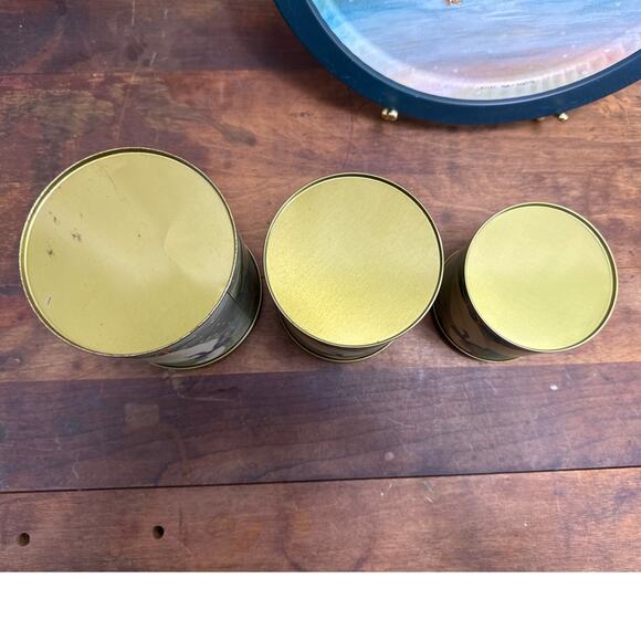 Winter Geese Vintage 80's Nesting Tins Canisters. Tray . & Salt & Pepper Shakers - Picture 10 of 16